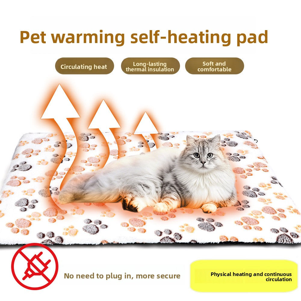 Winter self-heating and heat-retaining dog house