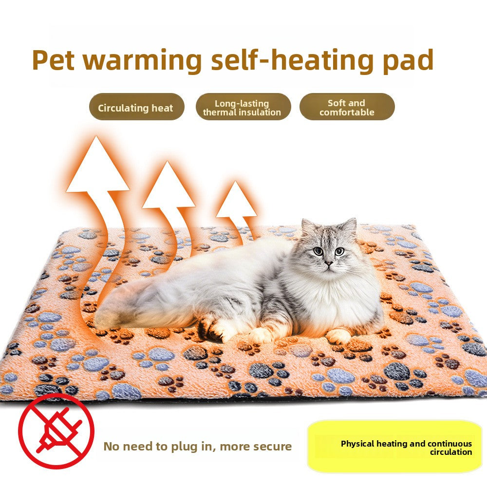 Winter self-heating and heat-retaining dog house